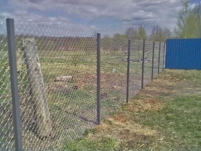 Забор из сетки рабицы в натяг 12 соток фото стоимость под ключ